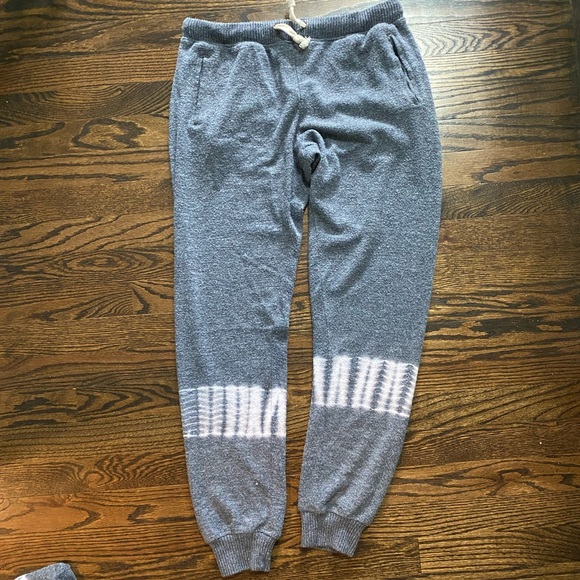 Tie dye jogger set top medium bottom small - Picture 5 of 8